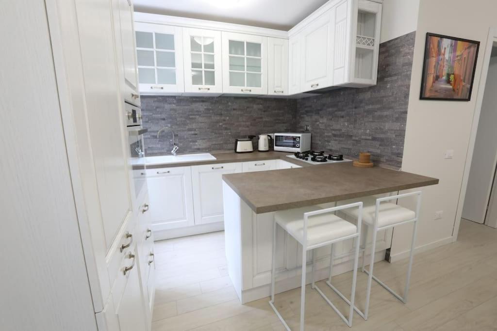 Casa Magenta Apartment 2 明乔河畔的瓦雷奇奥 外观 照片